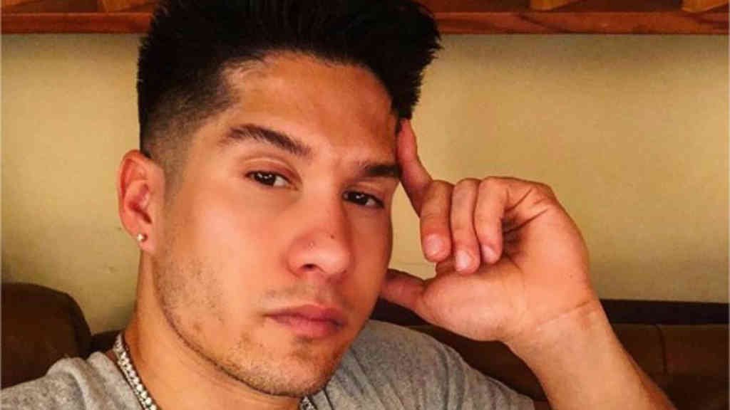 chyno miranda abri su coraz n ante sus seguidores chyno miranda abri su coraz n ante sus seguidores
